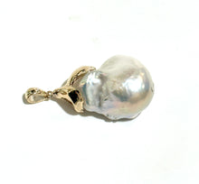 9ct Yellow Gold Baroque Pearl Pendant