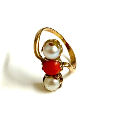 9ct Yellow Gold Coral and Mabe Pearl Ring