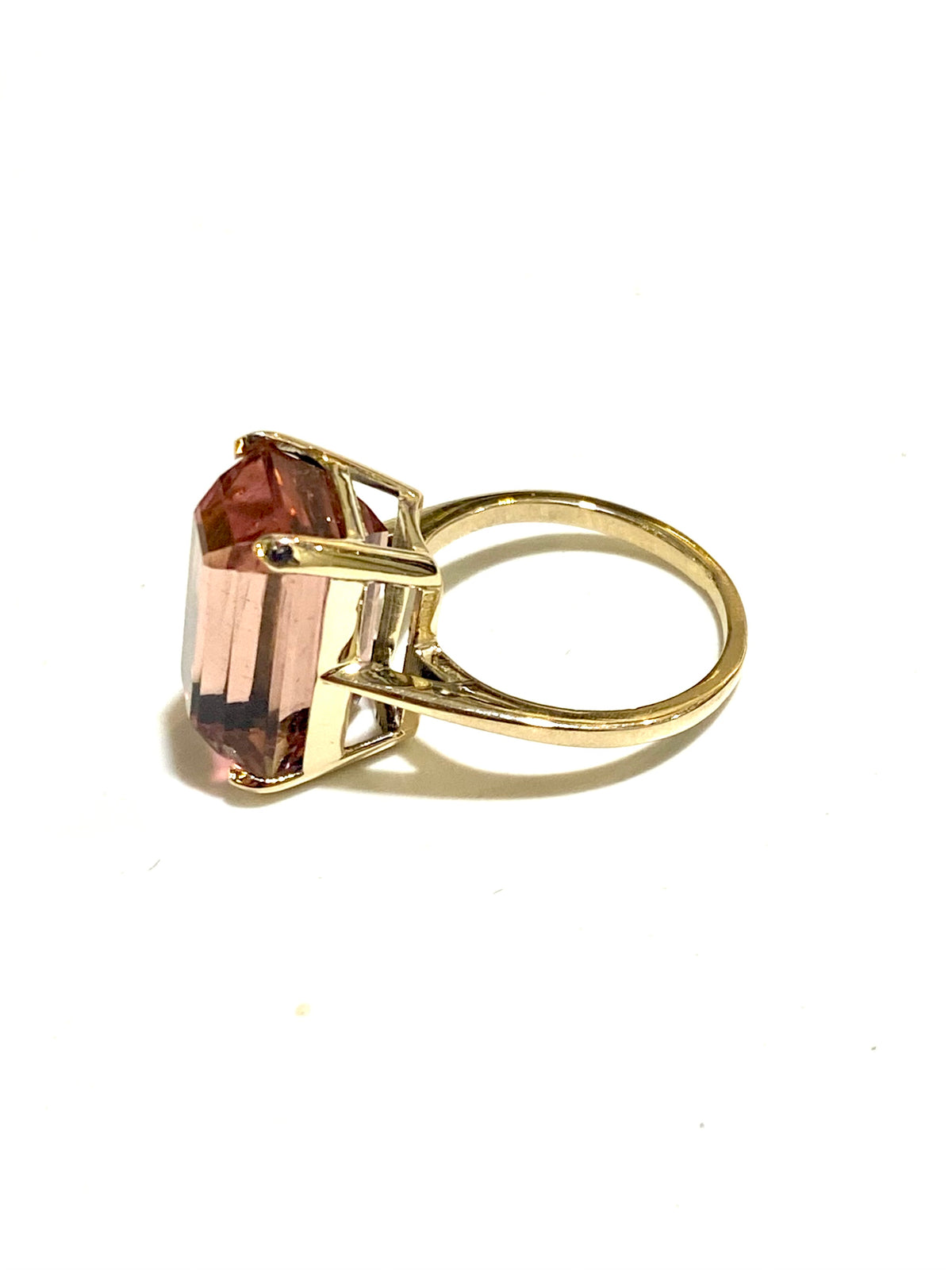 9ct Yellow Gold 10ctw Pink Tourmaline Ring