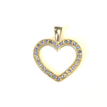 9ct White Gold Blue Sapphire Pendant