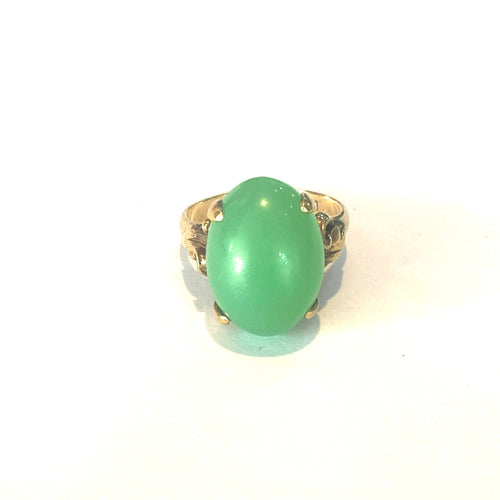 14ct Yellow Gold 10ct Chrysoprase Ring