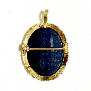 18ct Yellow Gold Black and White Resin Cameo Pendant Brooch