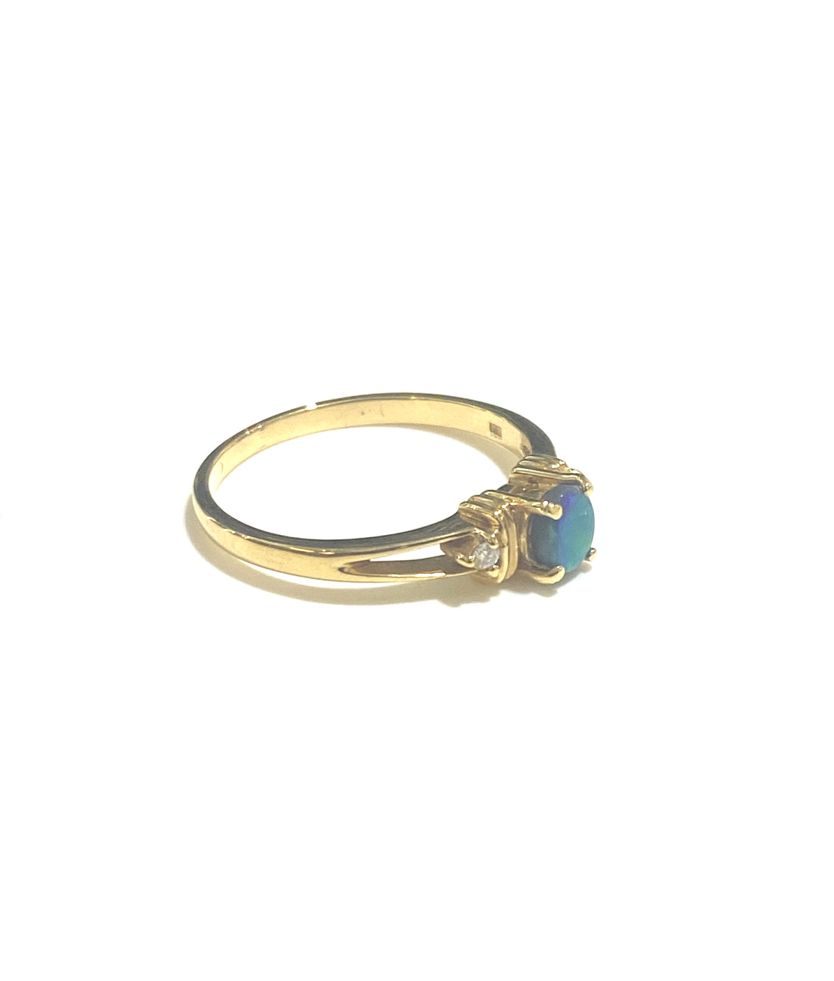 18ct Gold Solid Australian Opal and Diamond Ring