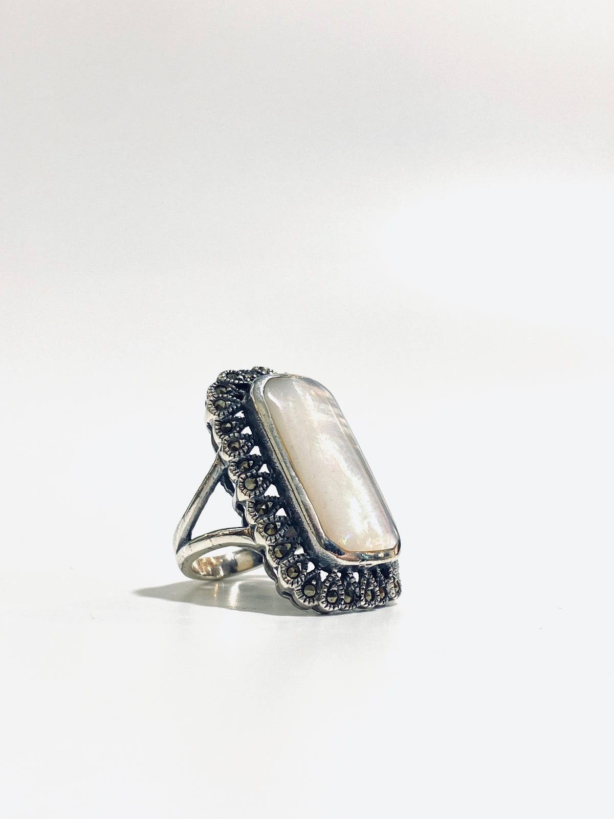 Sterling Silver Mother of Pearl Ring