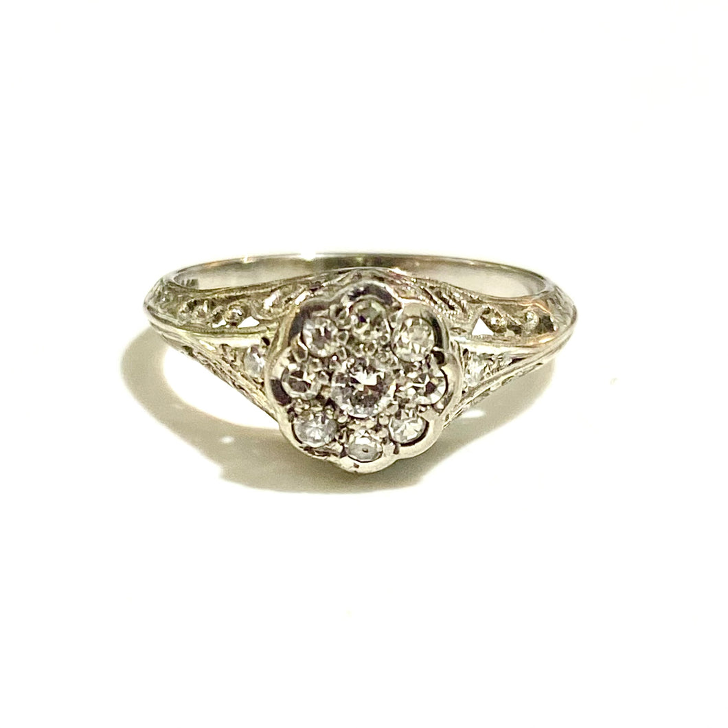 18ct White Gold Diamond Daisy Cluster Ring