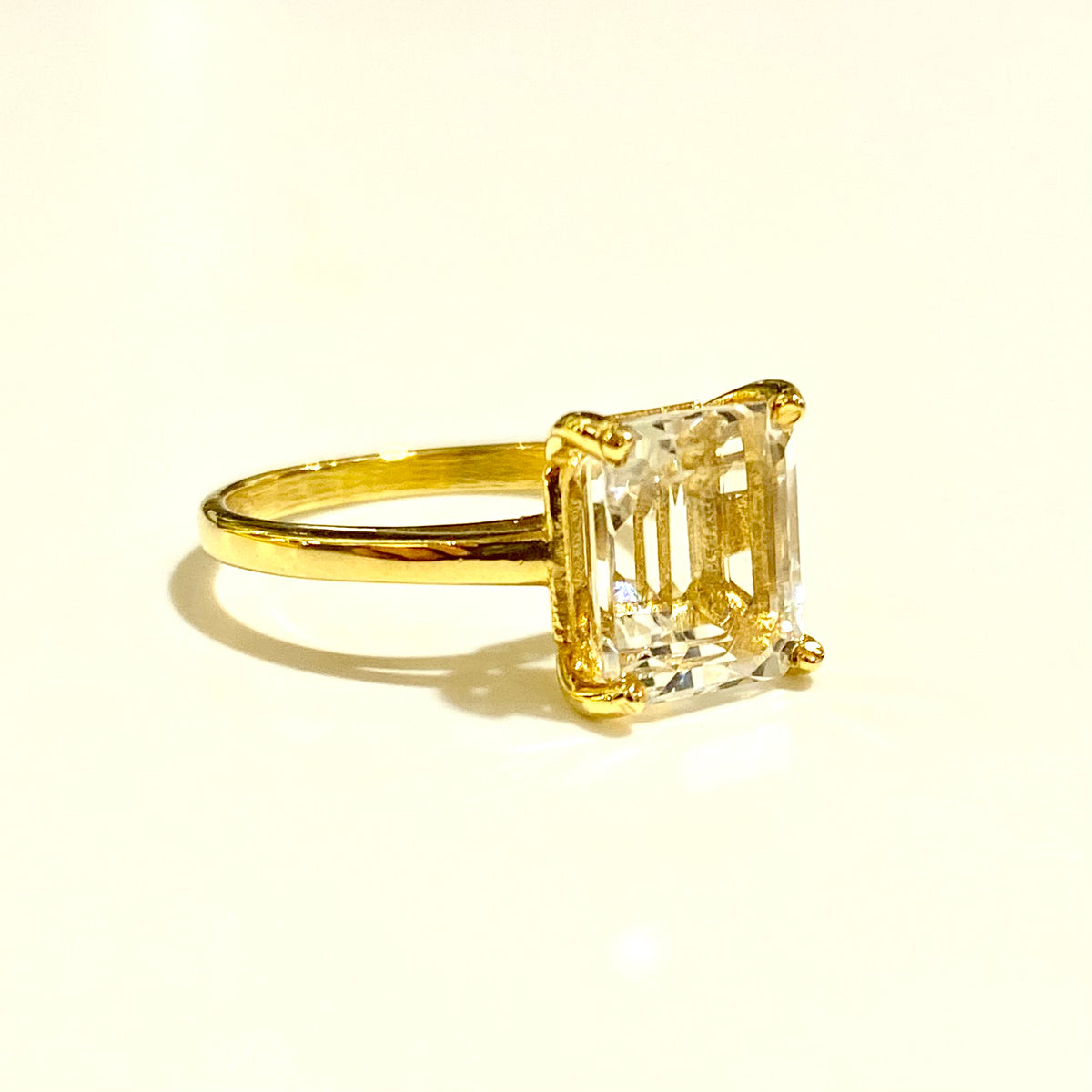 9ct Yellow Gold White Spinel Solitaire Ring