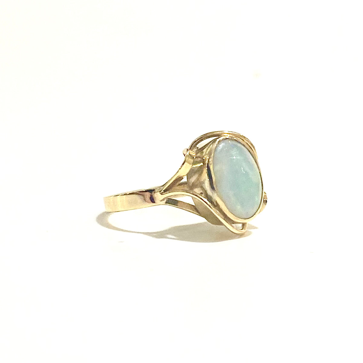 9ct Yellow Gold Solid Opal Ring