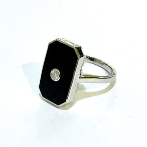 9ct White Gold Onyx and Diamond Ring