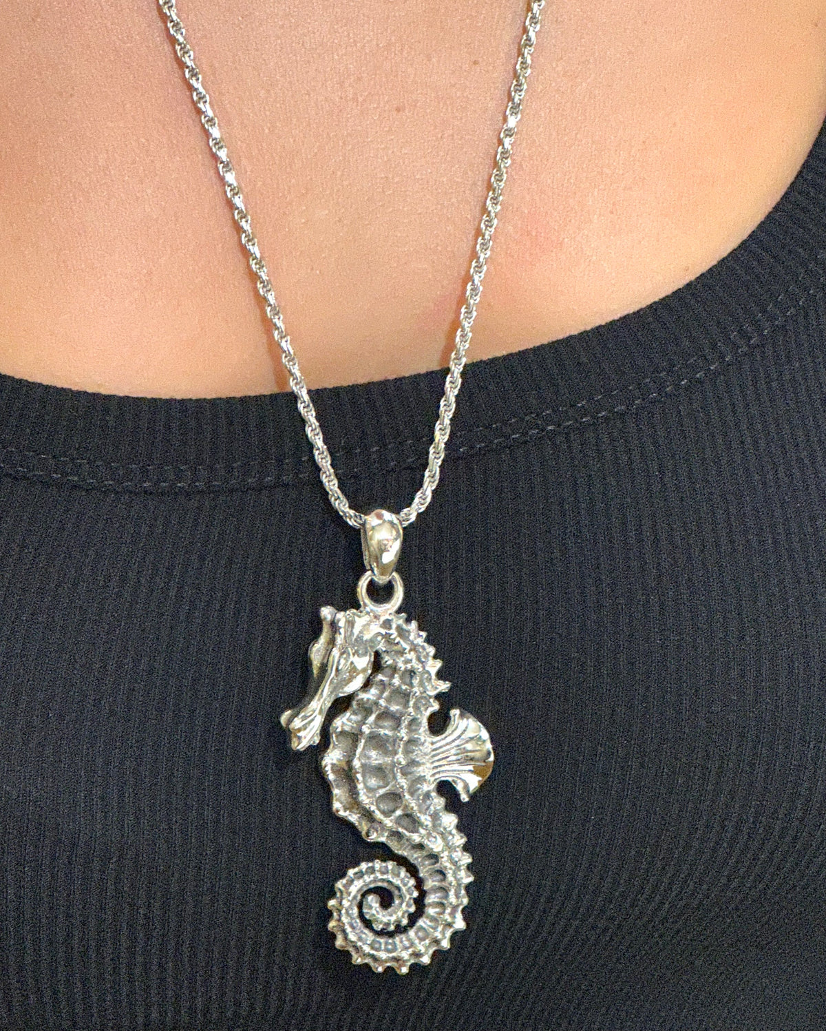 Sterling Silver Seahorse Pendant