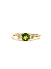 9ct Yellow Gold Green Tourmaline & Diamond Ring