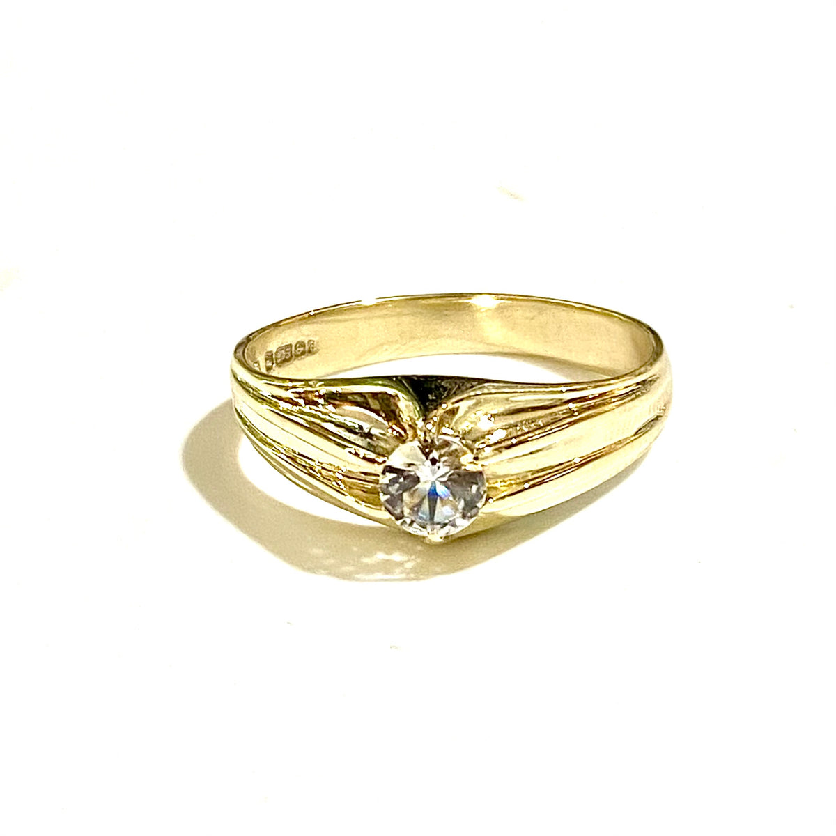 Vintage 9ct Yellow Gold White Spinel Solitaire Ring
