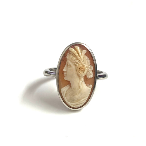 9ct Gold Oval Cameo Ring