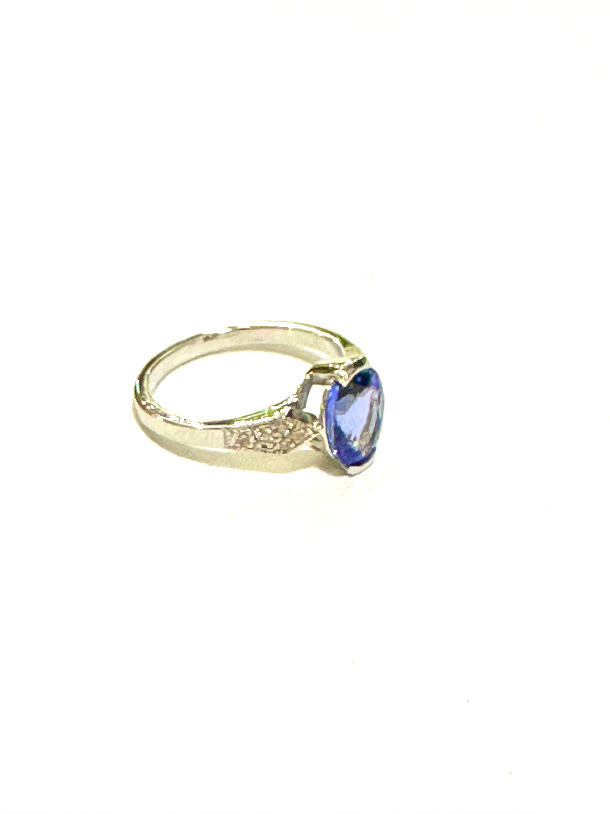 9ct White Gold Tanzanite and Diamond Ring