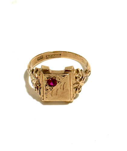 9ct Yellow Gold Ruby Signet Ring