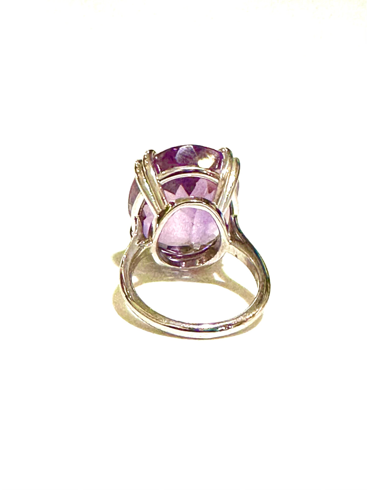 9ct White Gold Double Claw Set Faceted Amethyst Ring