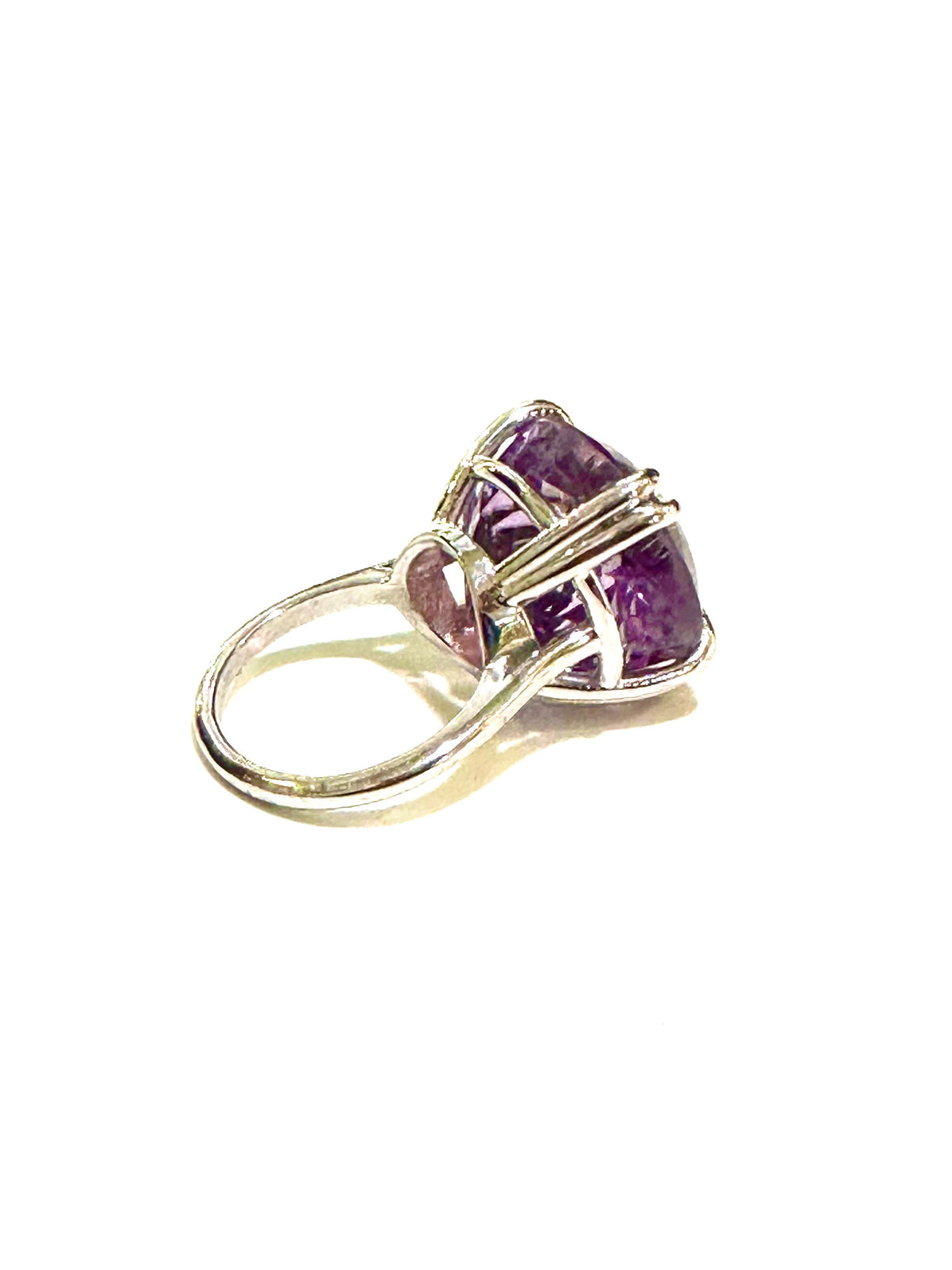 9ct White Gold Faceted Amethyst Ring