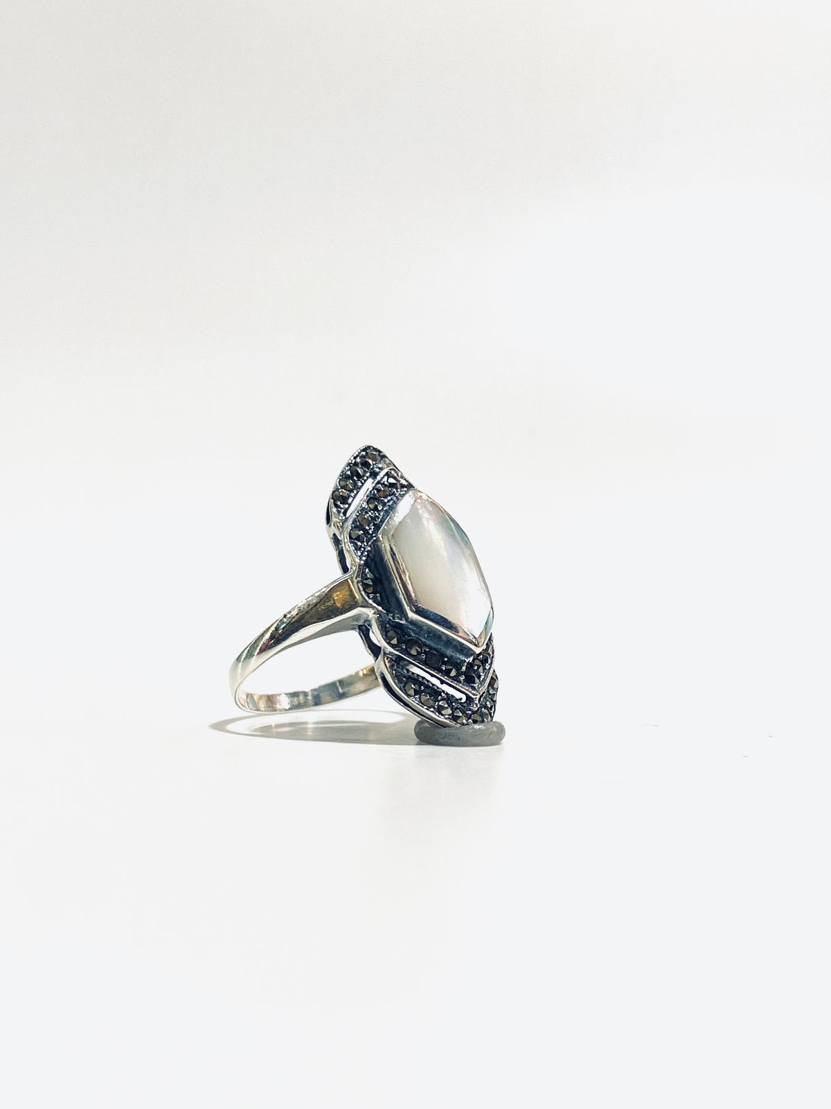 Sterling Silver Mother of Pearl Ring