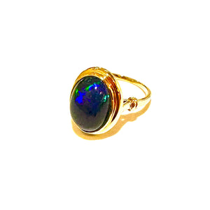 18ct Yellow Gold Black Opal Cabochon Ring