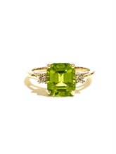 9ct Yellow Gold 2ct Peridot & Diamond Ring