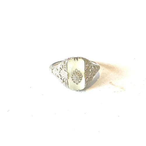 18ct White Gold Moonstone and Diamond Ring