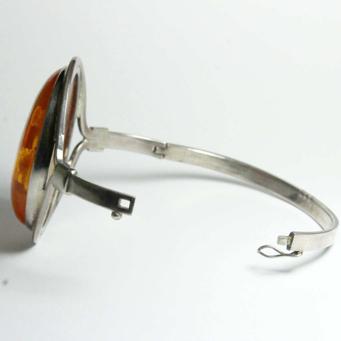 Antique Silver Baltic Honey Amber Hinged Bangle