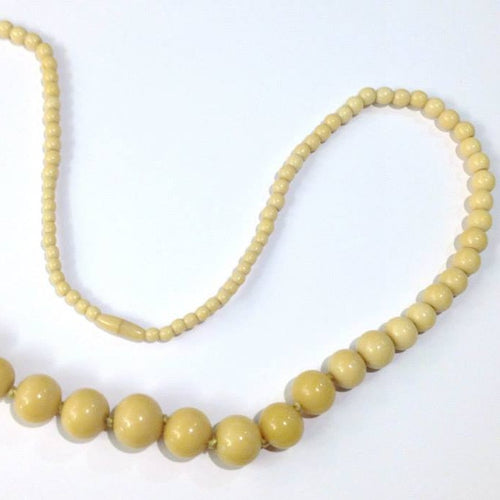 Antique Ivory Graduated Beaded Necklace