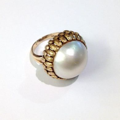 Unique Vintage Mabe Pearl Cocktail Ring