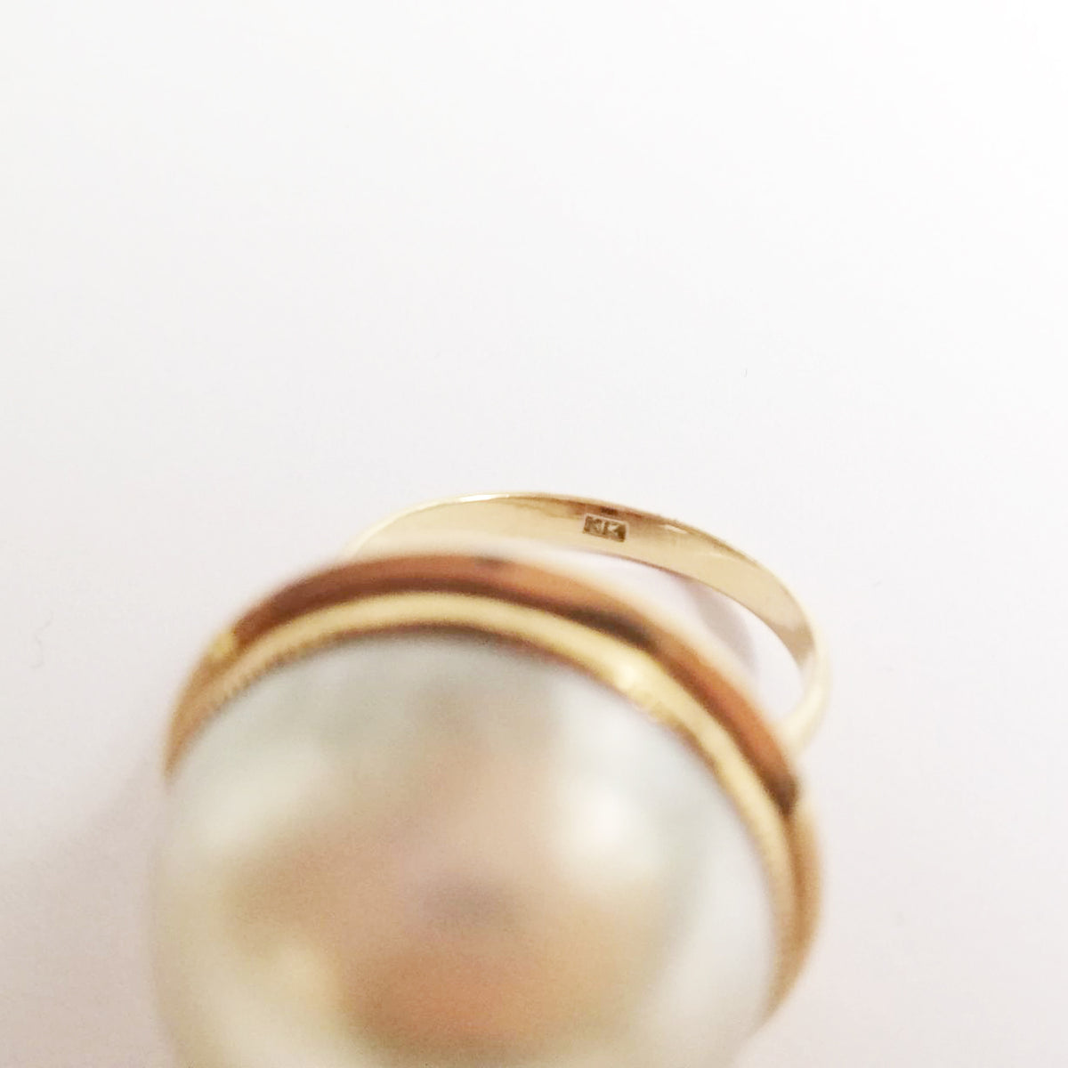 Vintage 14ct Yellow Gold Mabe Pearl Cocktail Ring