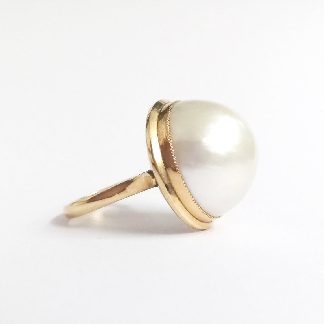 Vintage 14ct Yellow Gold Mabe Pearl Cocktail Ring