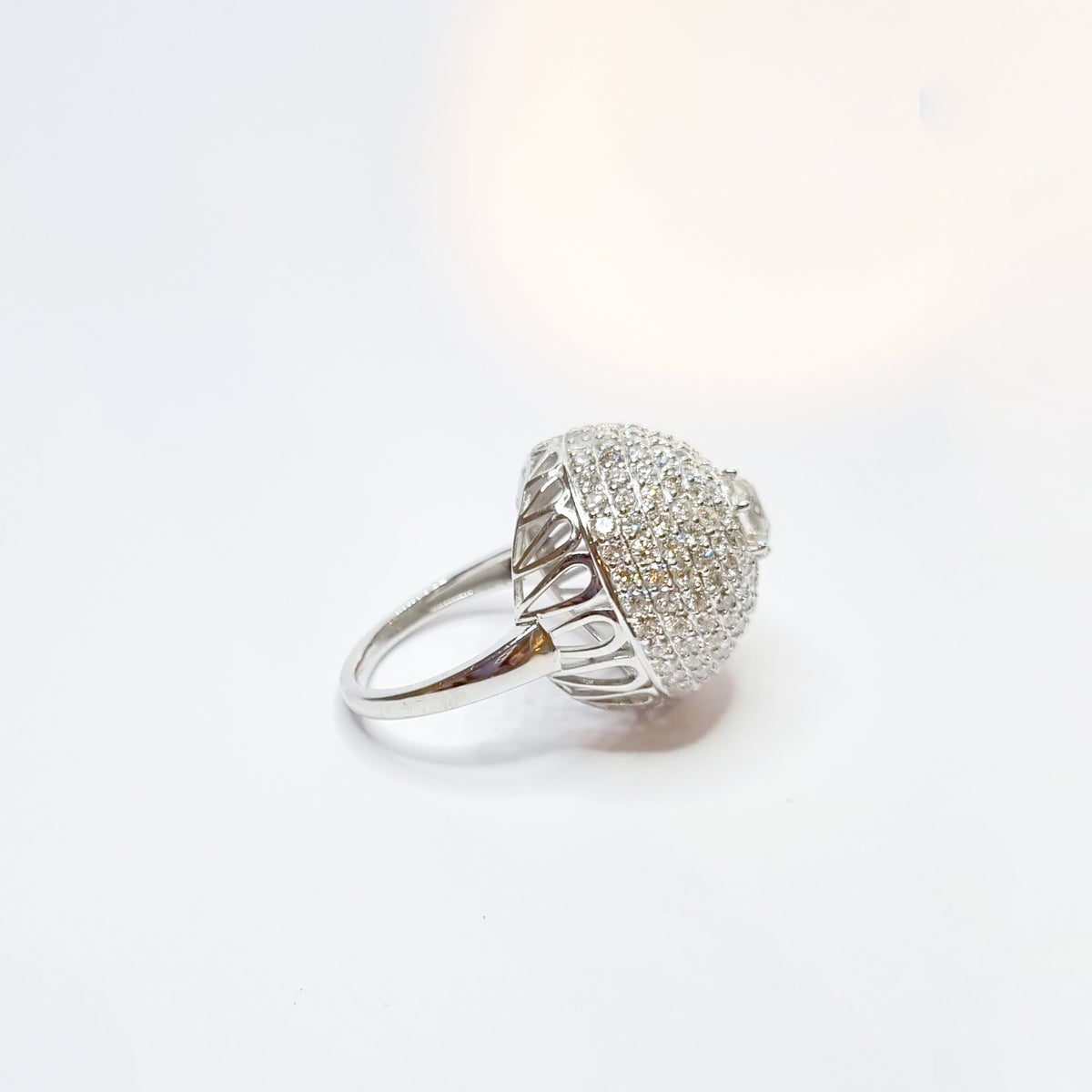 18ct White Gold 3.45ctw Diamond Cocktail Ring