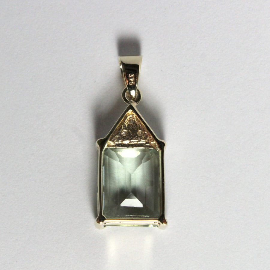 9ct Yellow Gold Aquamarine and Diamond Pendant