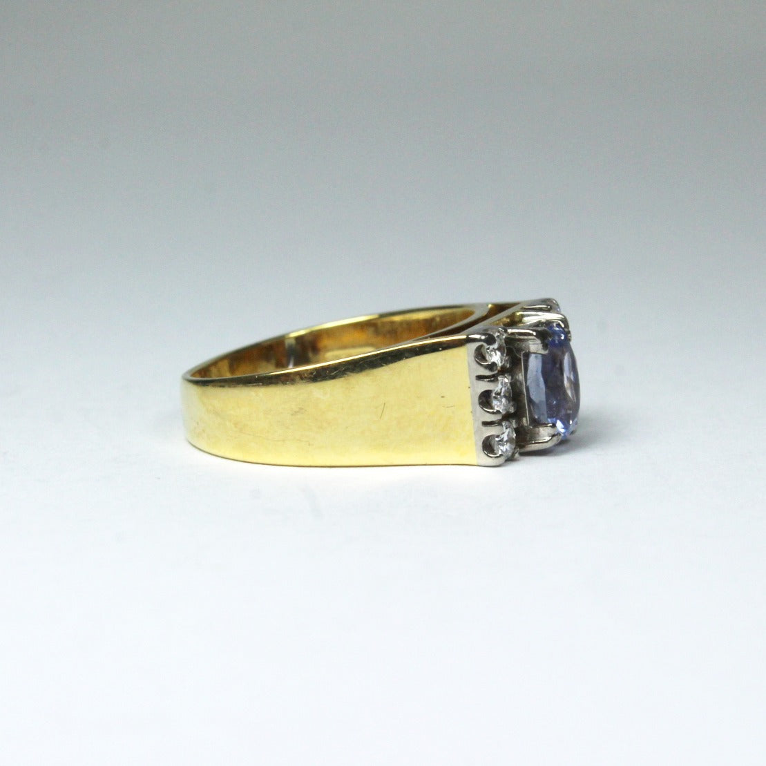 Vintage 18ct Yellow Gold Sapphire and Diamond Ring