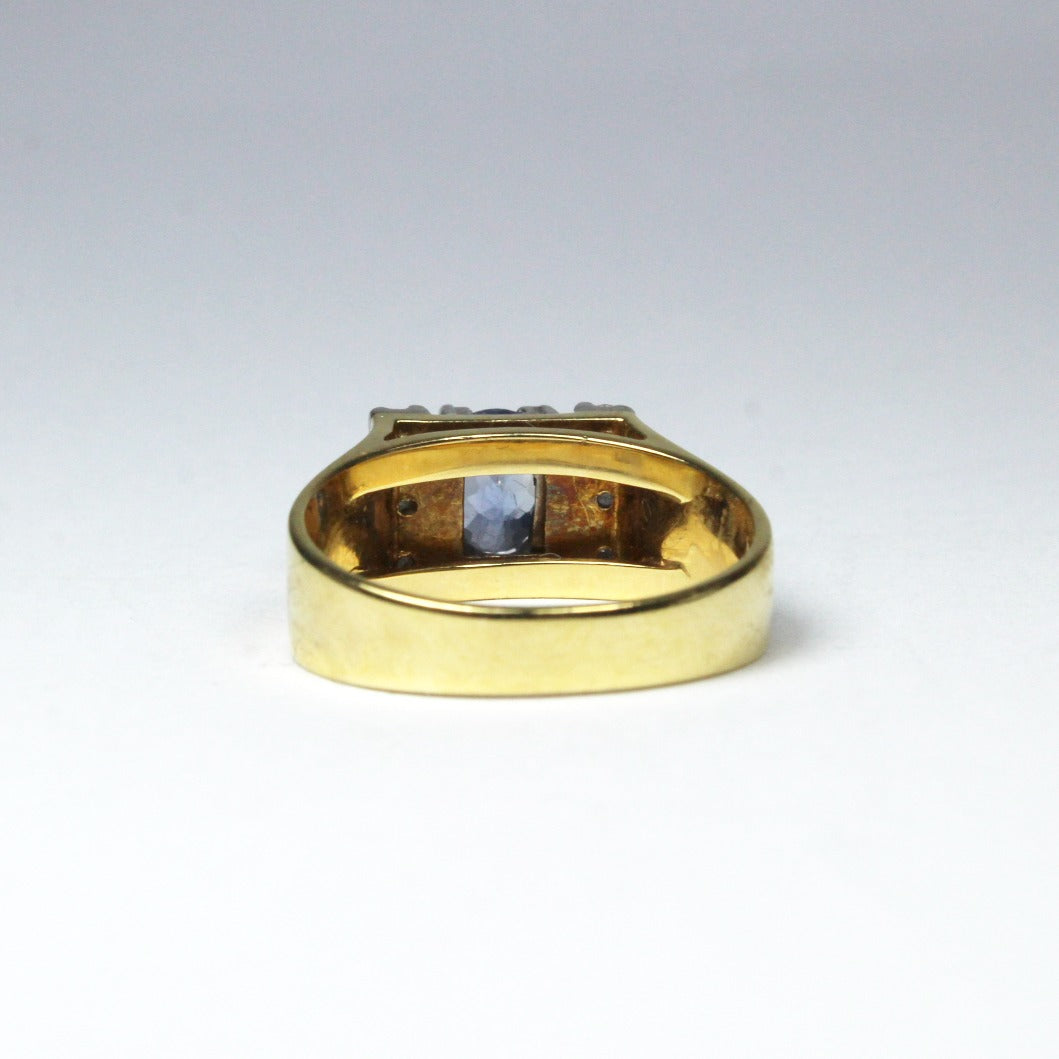 Vintage 18ct Yellow Gold Sapphire and Diamond Ring