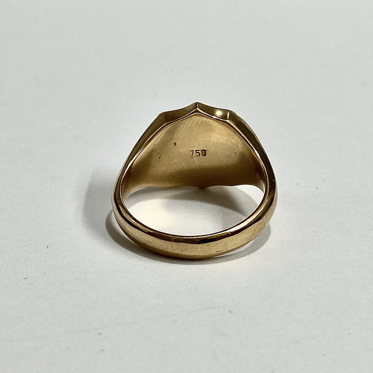 18ct Yellow Gold Shield Signet Ring