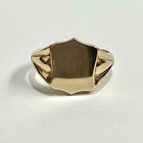 18ct Yellow Gold Shield Signet Ring