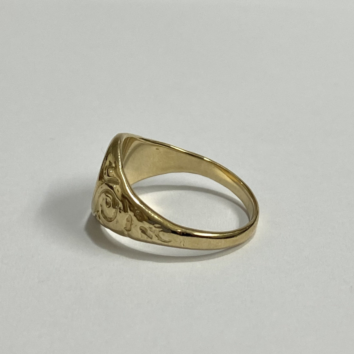9ct Gold Round Signet Ring