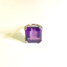 9ct White Gold Amethyst Ring