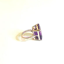 9ct White Gold Amethyst Ring