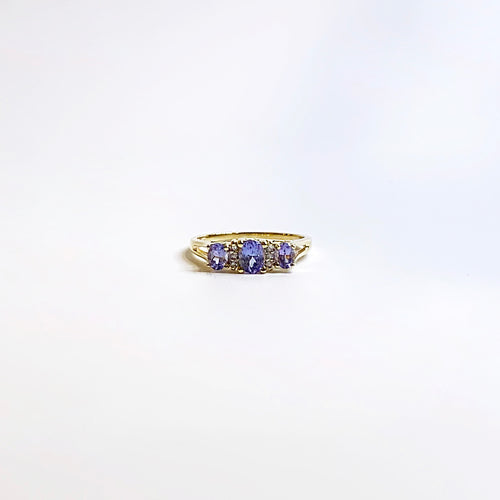 14ct Yellow Gold Diamond and Sapphire Ring