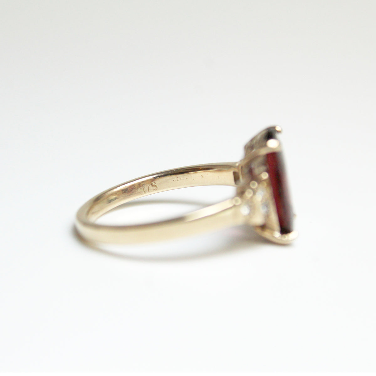 9ct Yellow Gold 3.40ct Garnet and Diamond Dress Ring