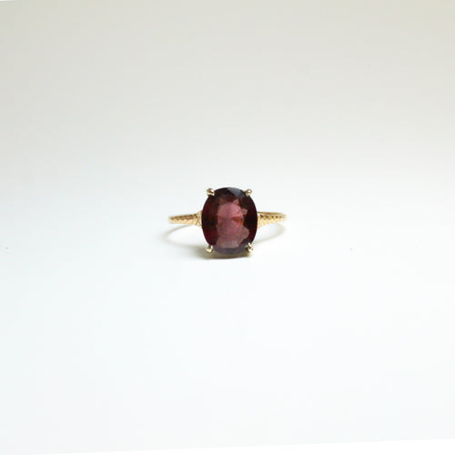 9ct Rose Gold 2.0ct Garnet Ring