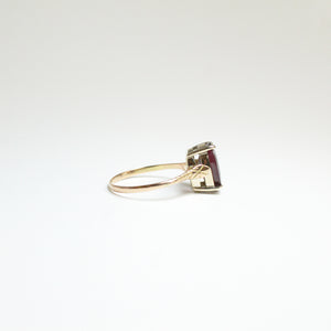 9ct Rose Gold 2.0ct Garnet Ring