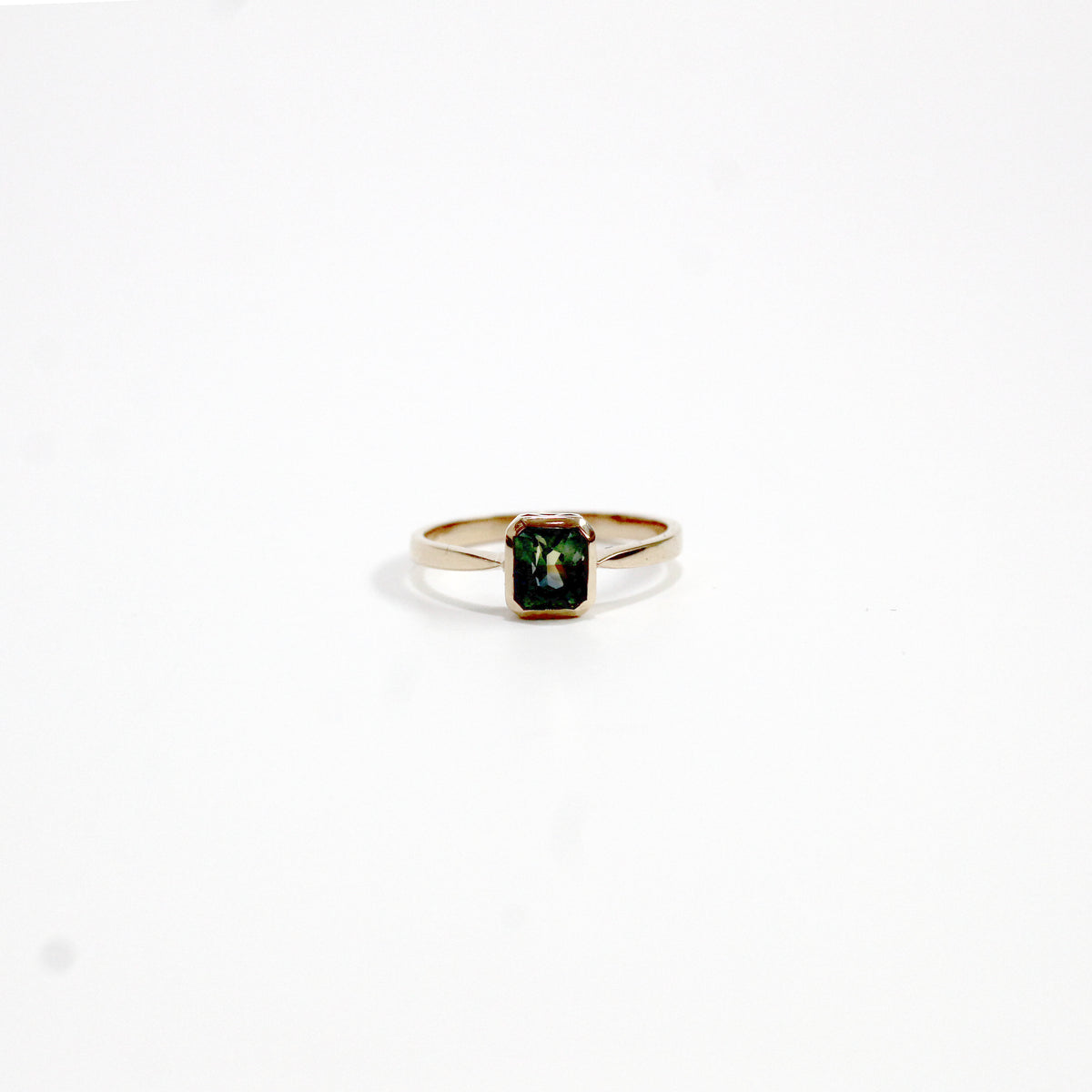9ct Yellow Gold 1.11ct Parti Sapphire Ring