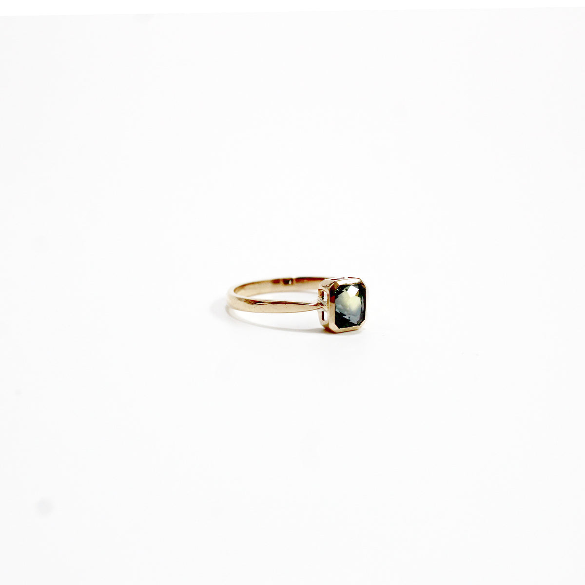 9ct Yellow Gold 1.11ct Parti Sapphire Ring