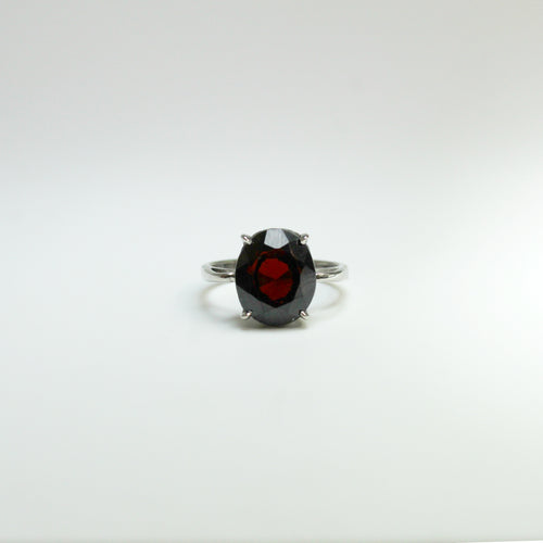 9ct White Gold 3.0ct Garnet Dress Ring