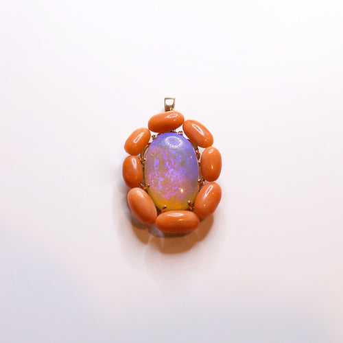 9ct Yellow Gold Opal Pendant