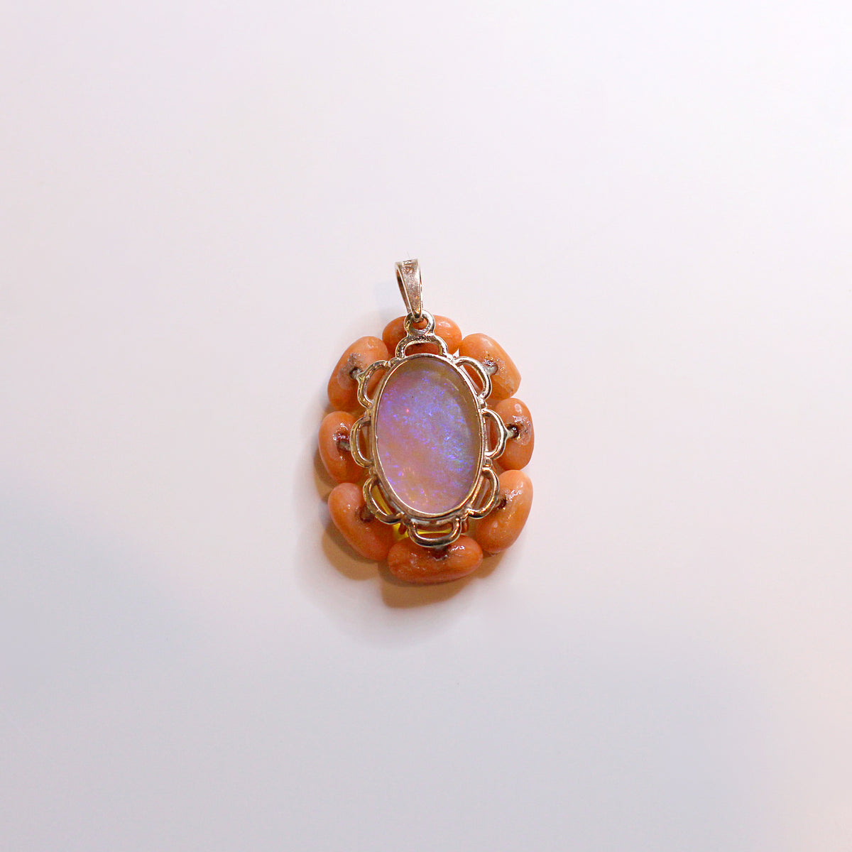9ct Yellow Gold Opal Pendant