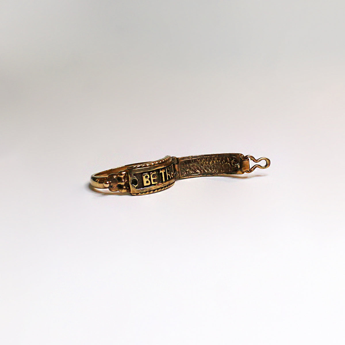 9ct Yellow Gold Hinged Hidden Panel Ring