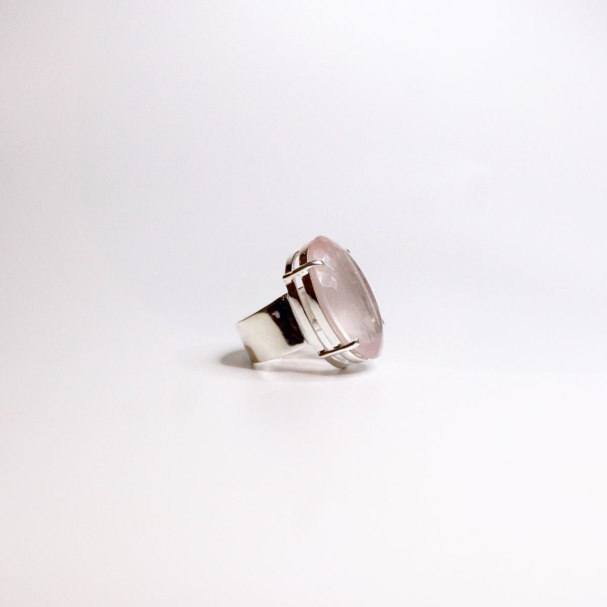 Sterling Silver Oval Cut Rose Quartz Ring