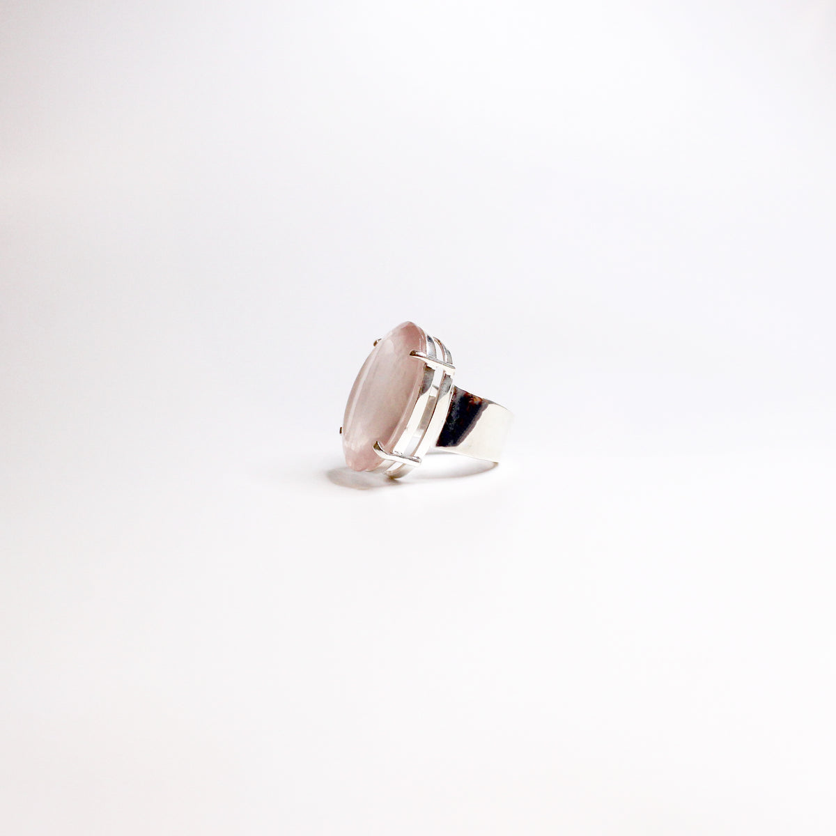 Sterling Silver Oval Cut Rose Quartz Ring